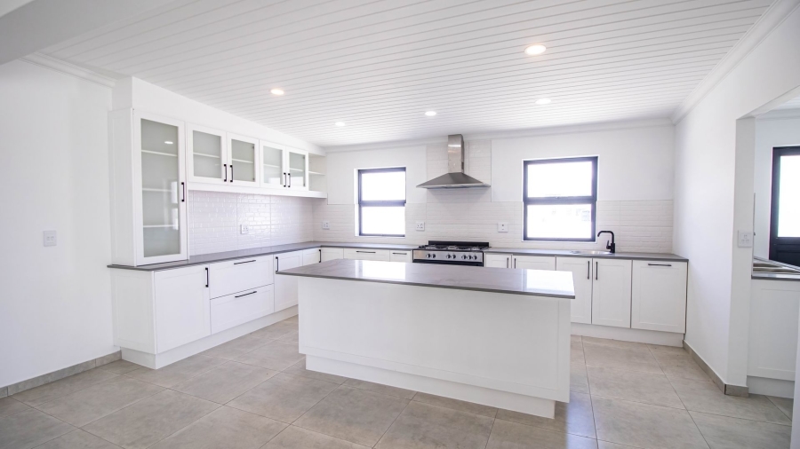 4 Bedroom Property for Sale in Atlantic Sands Private Estate Western Cape